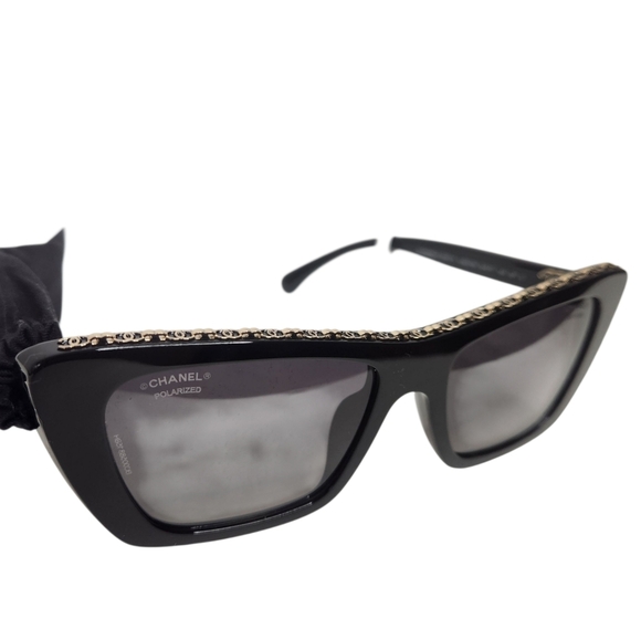 CHANEL Butterfly Black Gold Sunglasses - Picture 4 of 13